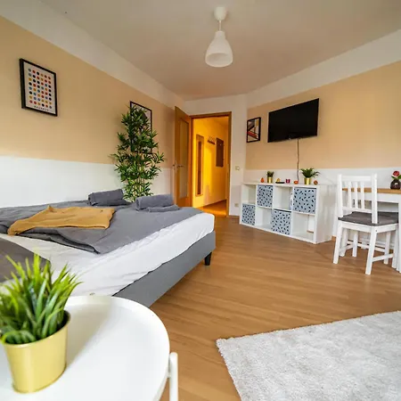 Full House Studios - Kornhauspremium Apartment - Balkon, Wifi Dessau-Rosslau Exterior photo