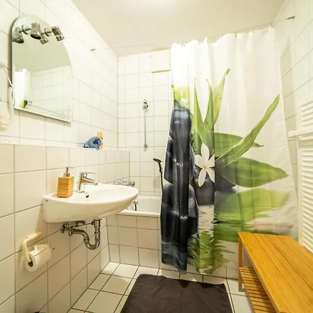 Full House Studios - Kornhauspremium Apartment - Balkon, Wifi Dessau-Rosslau Room photo