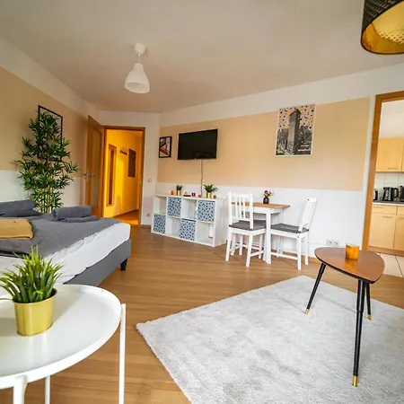 Full House Studios - Kornhauspremium Apartment - Balkon, Wifi Dessau-Rosslau Room photo