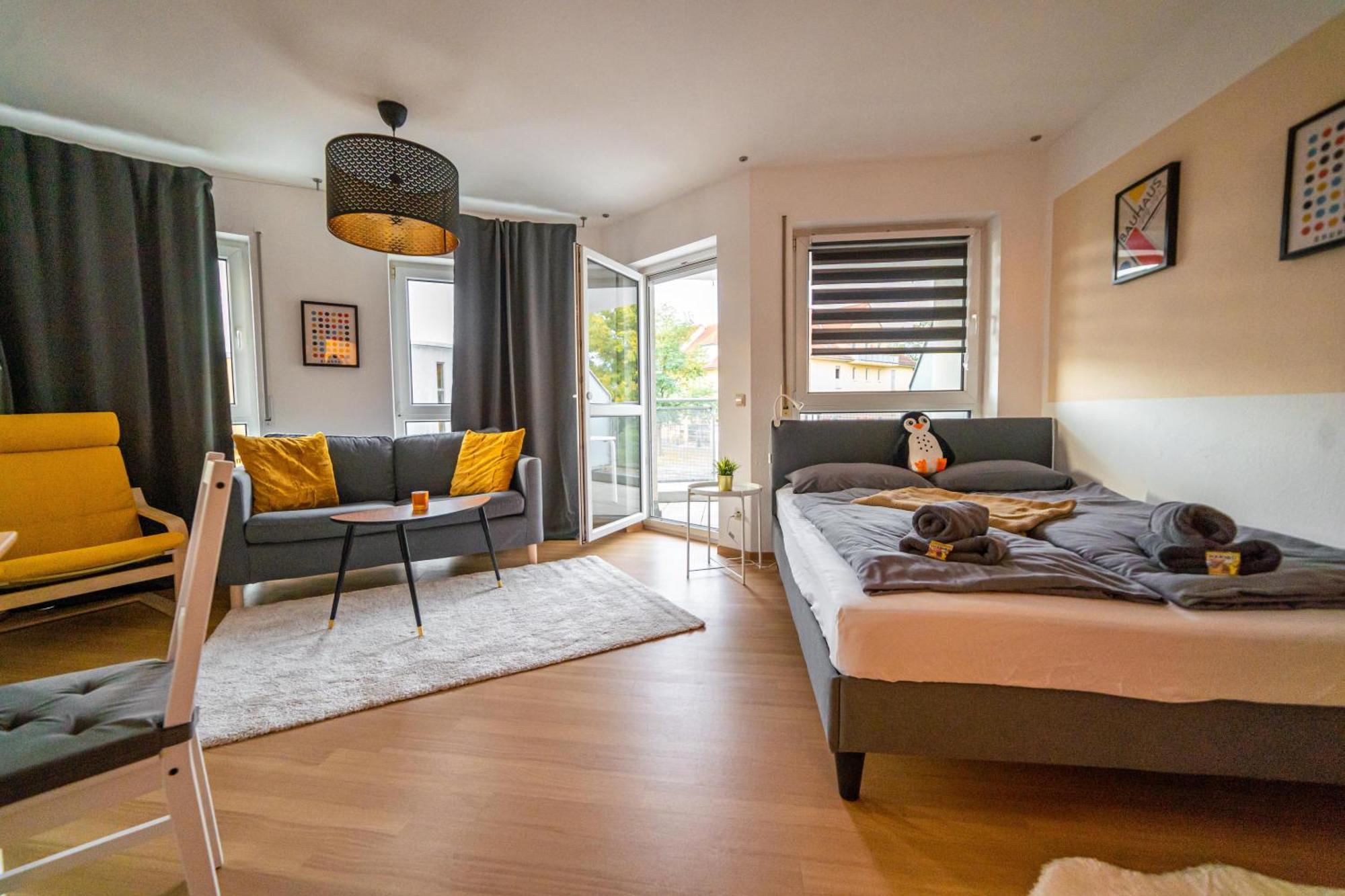 Full House - Kornhauspremium - Balkon, Wifi * Dessau-Rosslau